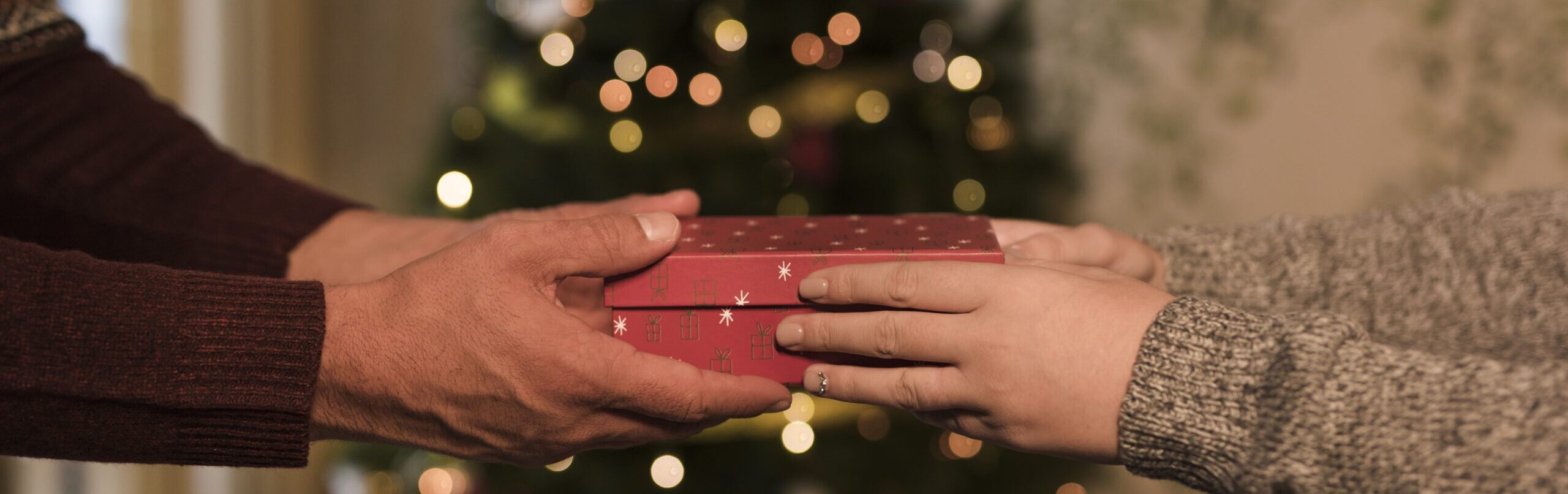 Zo pak je als werkgever de eindejaarsgeschenken aan